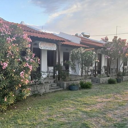 Asprovalta Rooms Kariotes Luaran gambar