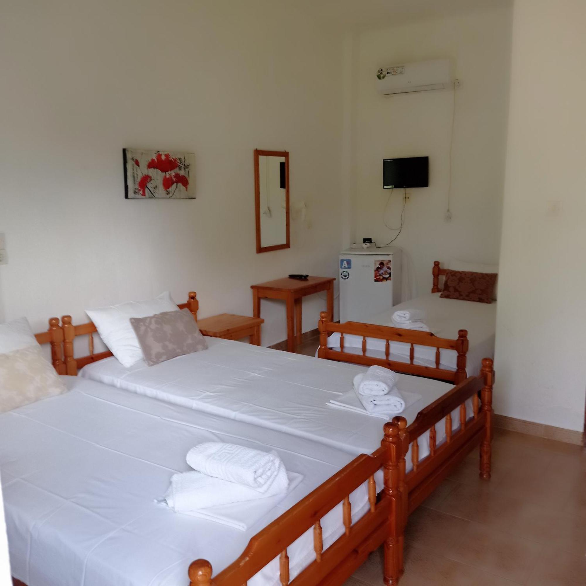 Asprovalta Rooms Kariotes Luaran gambar