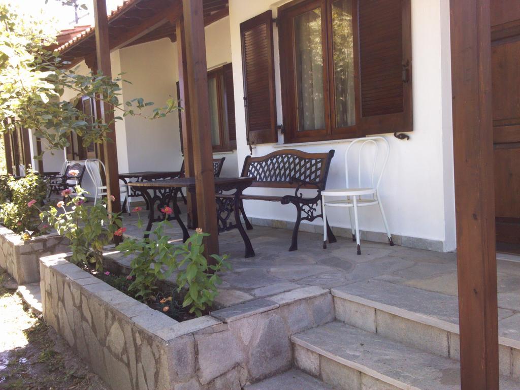 Asprovalta Rooms Kariotes Luaran gambar