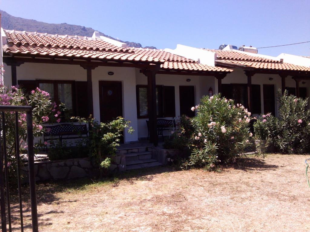 Asprovalta Rooms Kariotes Luaran gambar