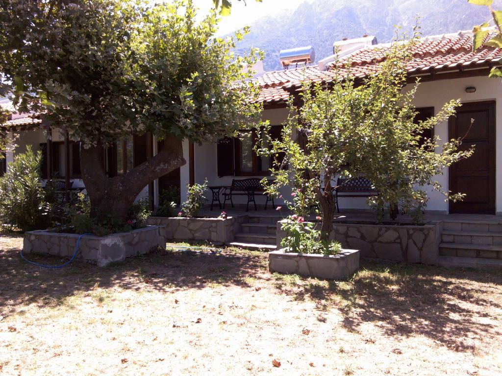 Asprovalta Rooms Kariotes Luaran gambar